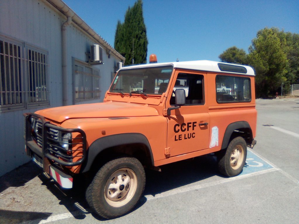 Vente d’un véhicule 4×4 Land Rover DEFENDER TDI 2.5 L
